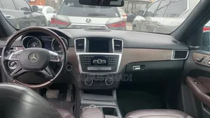 Mercedes-Benz M Class 2014 Black