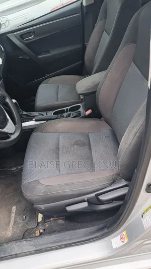 Toyota Corolla 2017 Silver