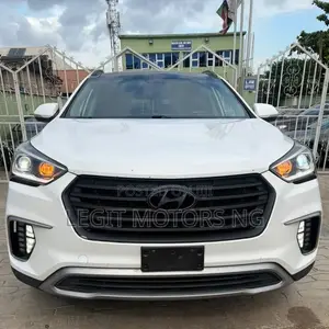 Hyundai Santa Fe 2017 White