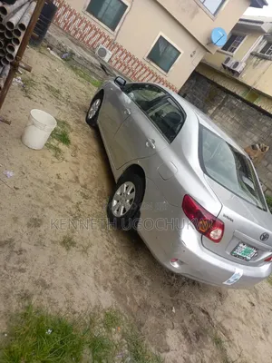 Toyota Corolla LE 4dr Sedan (1.8L 4 cyl 4A) 2009 Silver