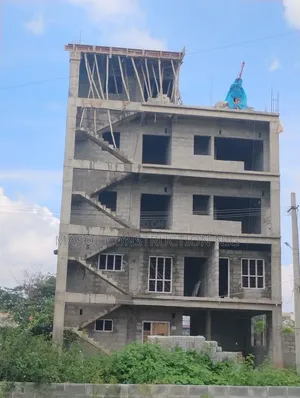 Estate Multi-Unit Building Construction