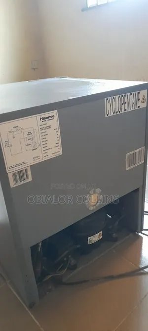 Hisense 46-Litre Single Door Bedside Refrigerator (Model: REF046DR)