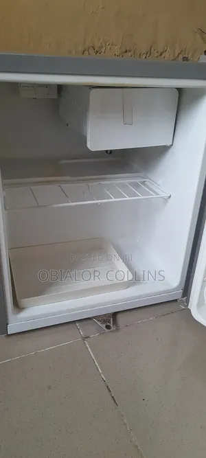 Hisense 46-Litre Single Door Bedside Refrigerator (Model: REF046DR)