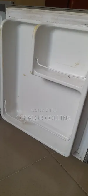 Hisense 46-Litre Single Door Bedside Refrigerator (Model: REF046DR)