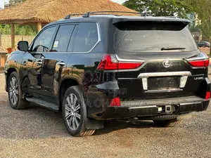 Lexus LX 2019 Black
