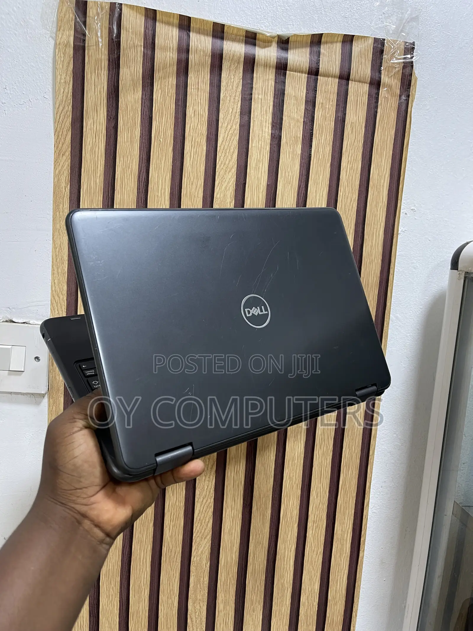 Laptop Dell Latitude 3190 2-in-1 8GB Intel Pentium SSD 128GB