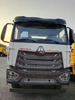 HOWO Tractor Head NX371