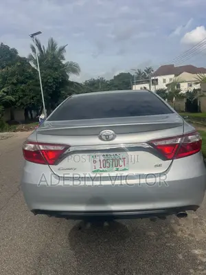 Toyota Camry 2017 Silver