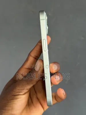 Apple iPhone 15 128 GB Green