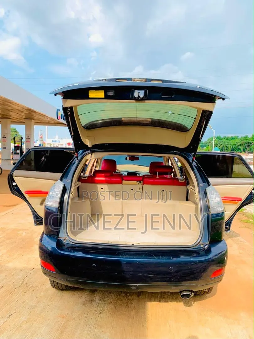 Lexus LX 2009 Blue
