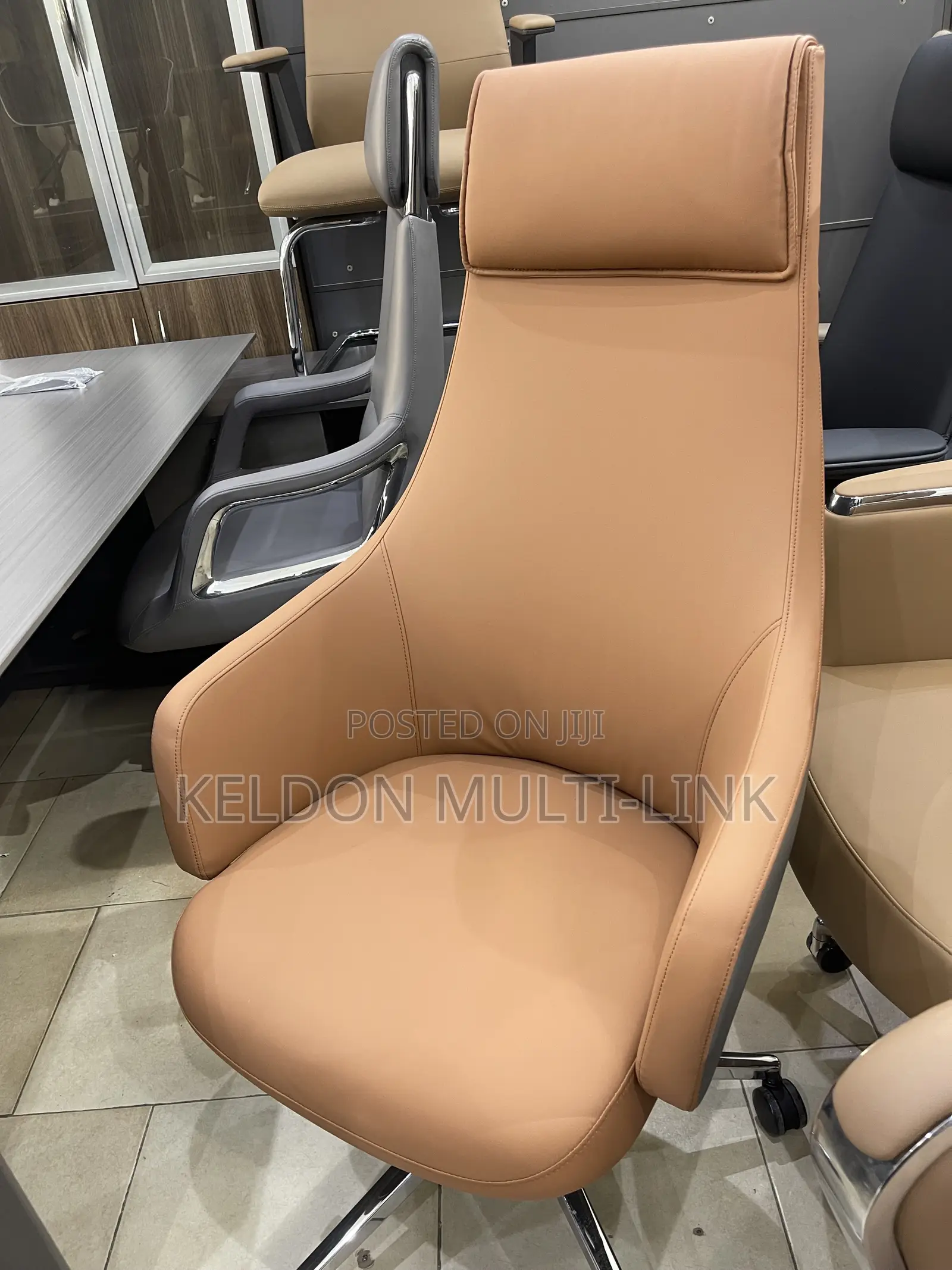 Executive Swivel Office Chair