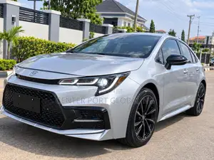 Toyota Corolla SE 2021 Silver