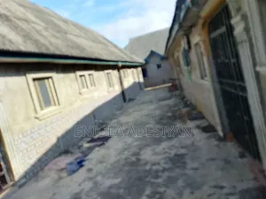 Studio Apartment in Mayor Estate, Igbogbo for rent