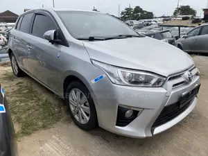 Toyota Yaris 2016 Silver