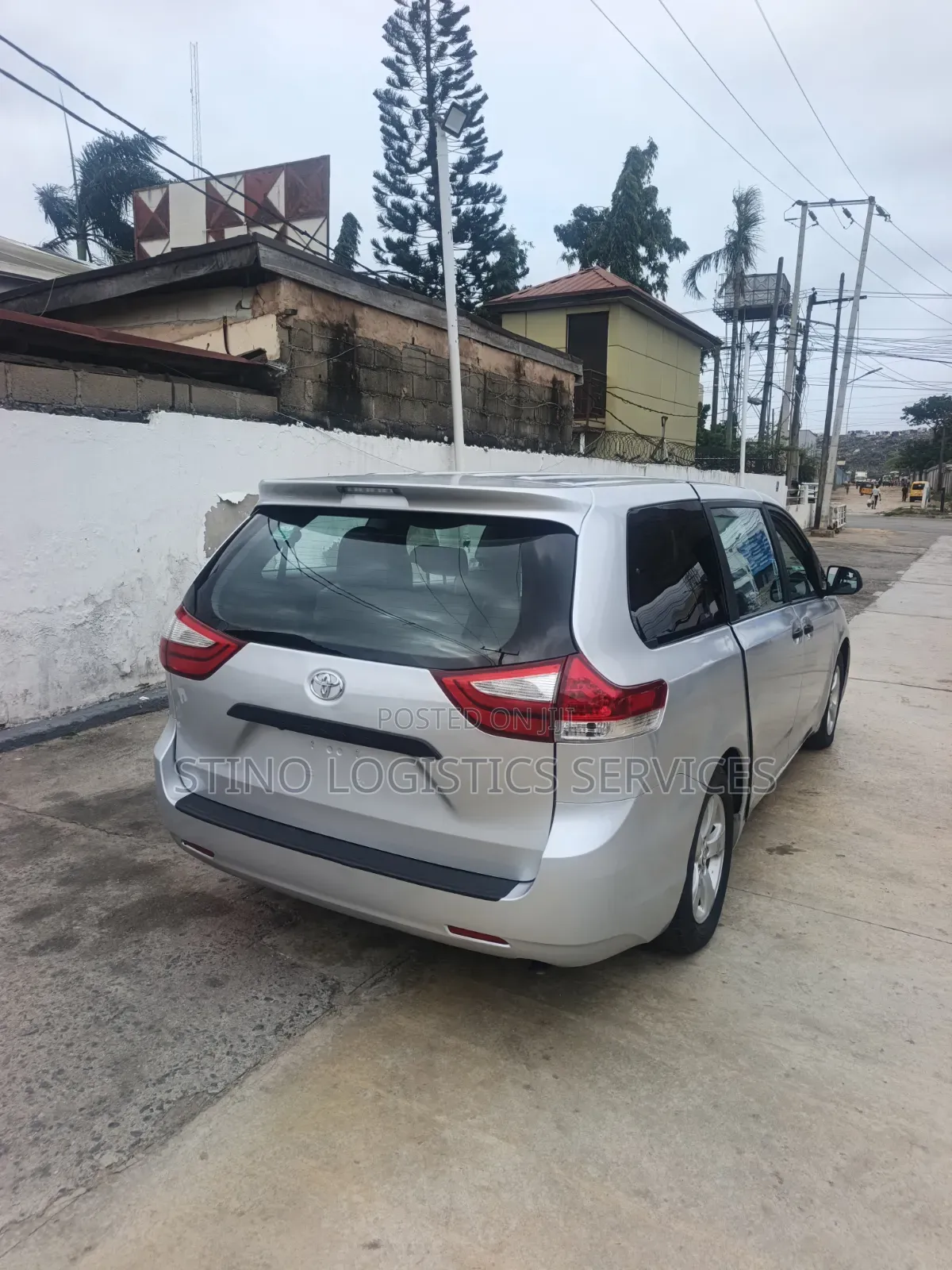 Toyota Sienna 2015 Silver