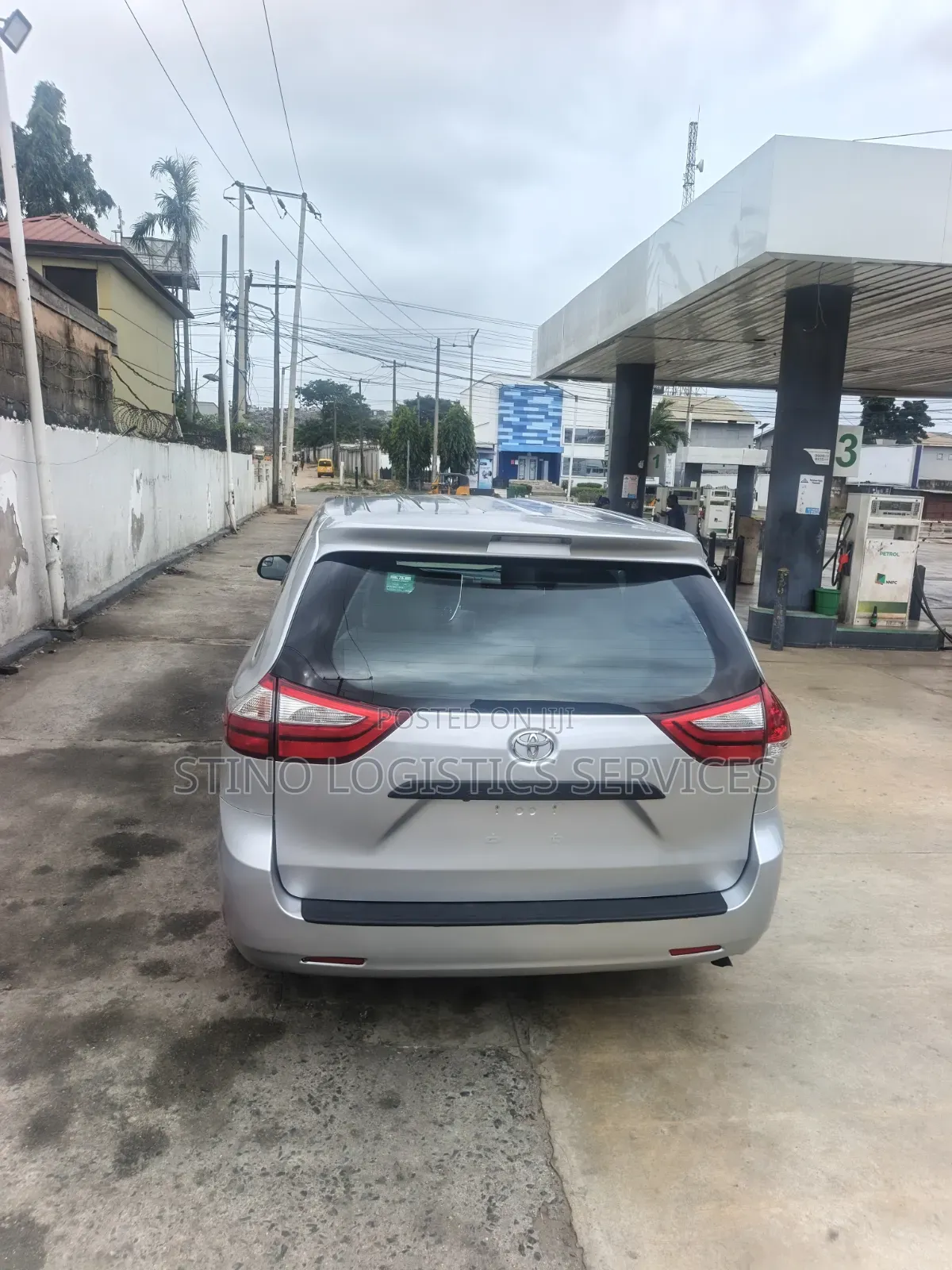 Toyota Sienna 2015 Silver