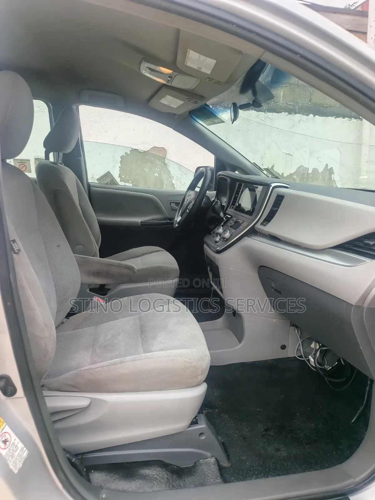 Toyota Sienna 2015 Silver