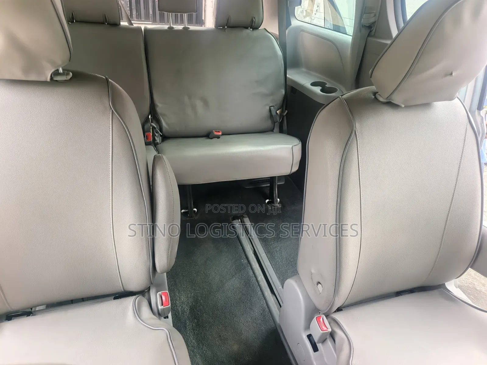 Toyota Sienna 2015 Silver