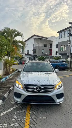 Mercedes-Benz GLE-Class GLE 400 4MATIC 2018 Silver