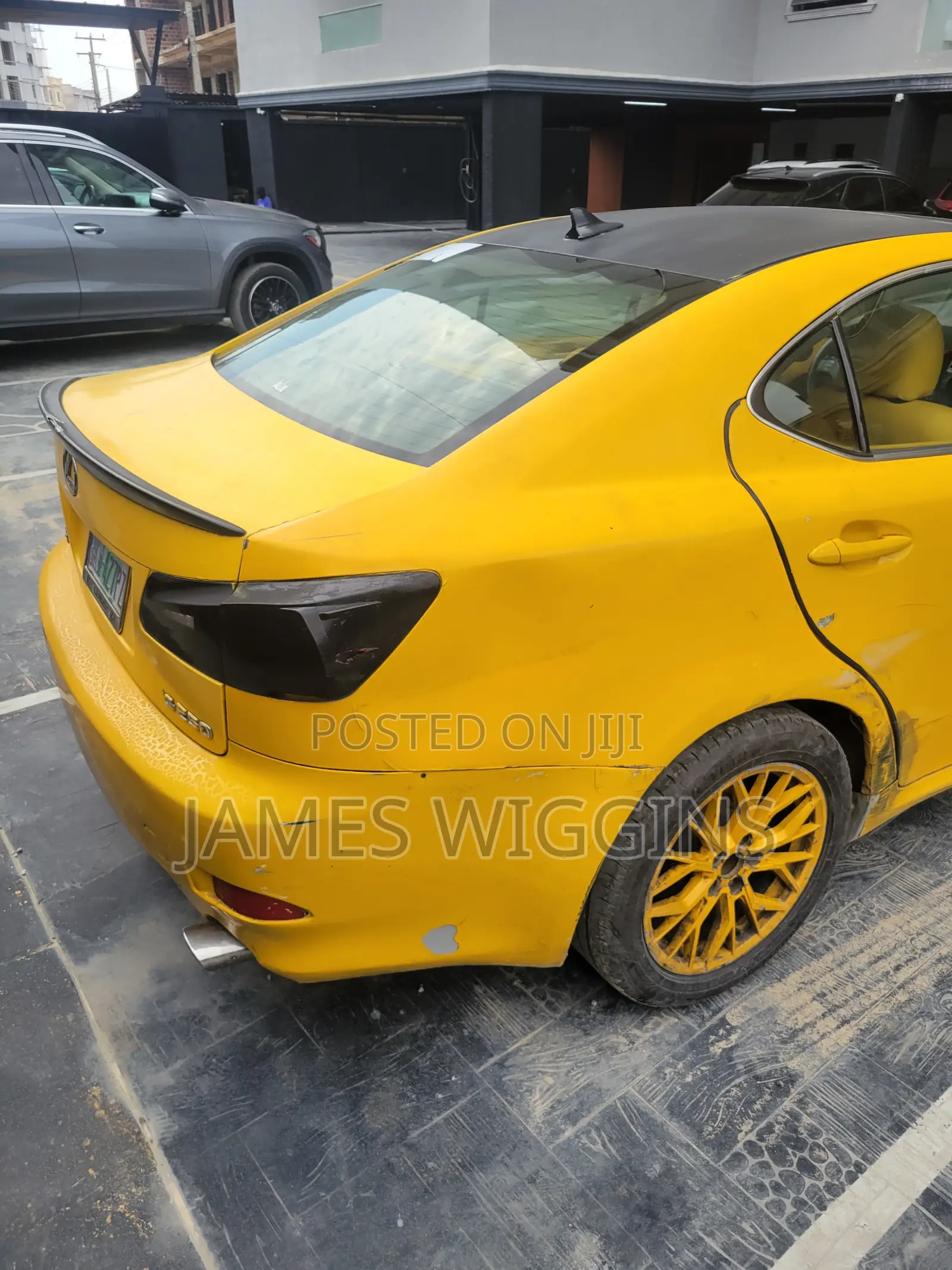 Lexus IS 2009 Yellow