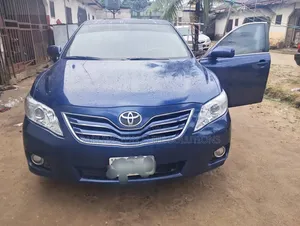 Toyota Camry 2010 Blue