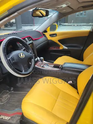 Lexus IS 2009 Yellow