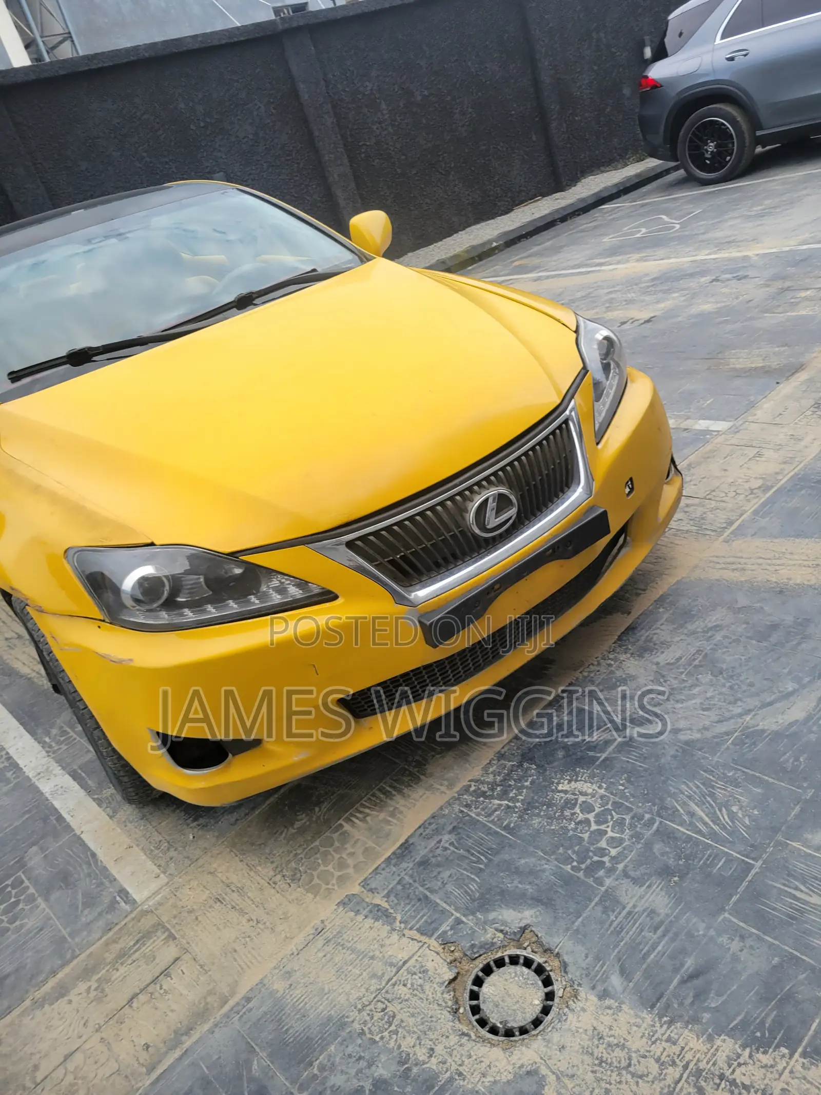 Lexus IS 2009 Yellow