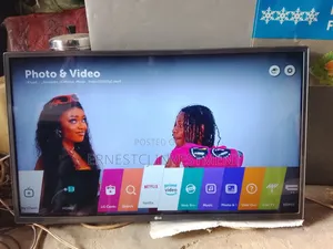 32inches Smart TV LG