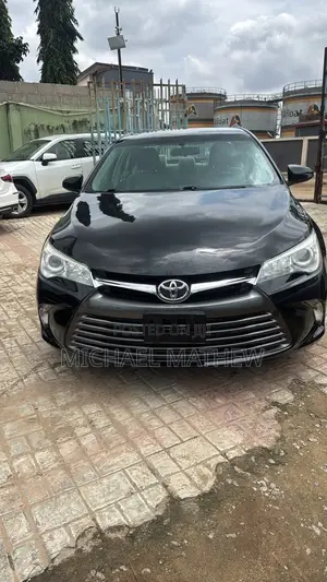 Toyota Camry LE 4dr Sedan (2.5L 4cyl 6A) 2017 Black