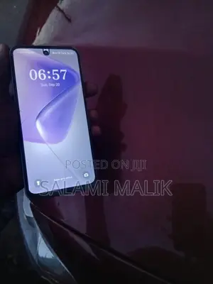 Infinix Hot 50i 128 GB Purple