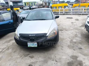 Honda Accord 2005 Silver