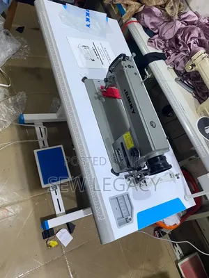 Jukky Straight Sewing Machine