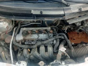 Toyota Yaris 2008 Silver