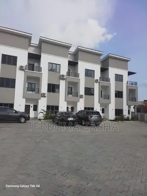 4bdrm Townhouse/Terrace in Jahi for sale