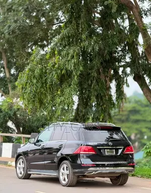 Mercedes-Benz GLE-Class 2017 Black