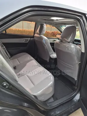 Toyota Corolla LE Premium 4dr Sedan (1.8L 4cyl CVT) 2014 Black