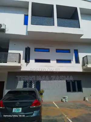 4bdrm Townhouse/Terrace in Lifecamp for sale
