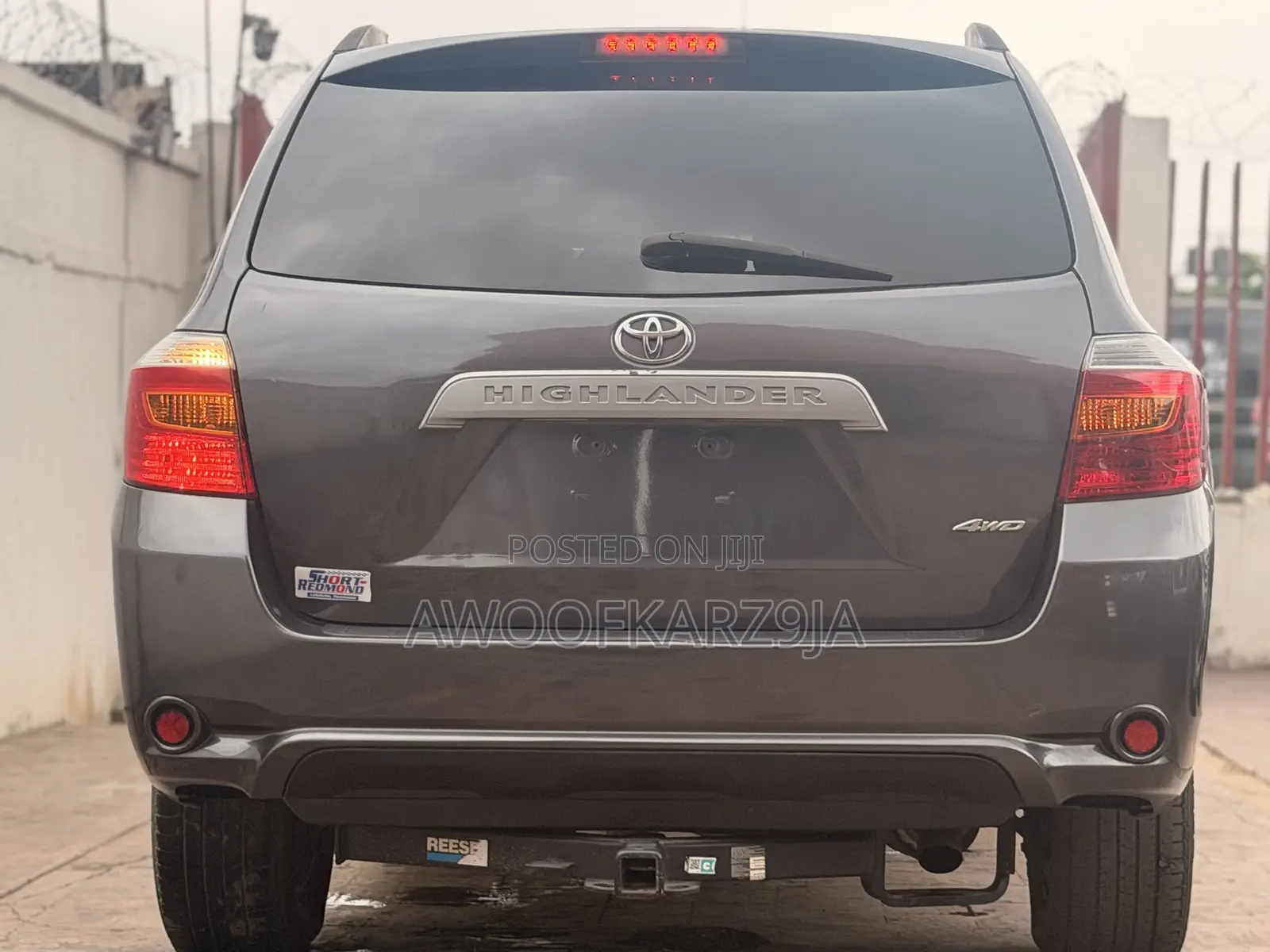 Toyota Highlander Base 2010 Gray