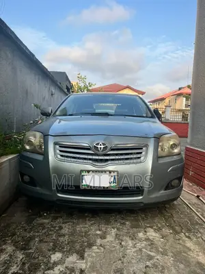 Toyota Avensis 1.8 VVTi 2008 Silver
