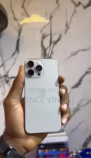 Apple iPhone 15 Pro Max 256 GB