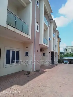 4bdrm Townhouse/Terrace in Guzape Main for sale