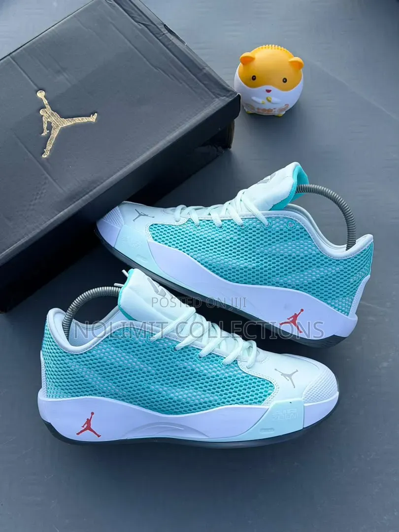 Jordan Luca 77 Sneakers