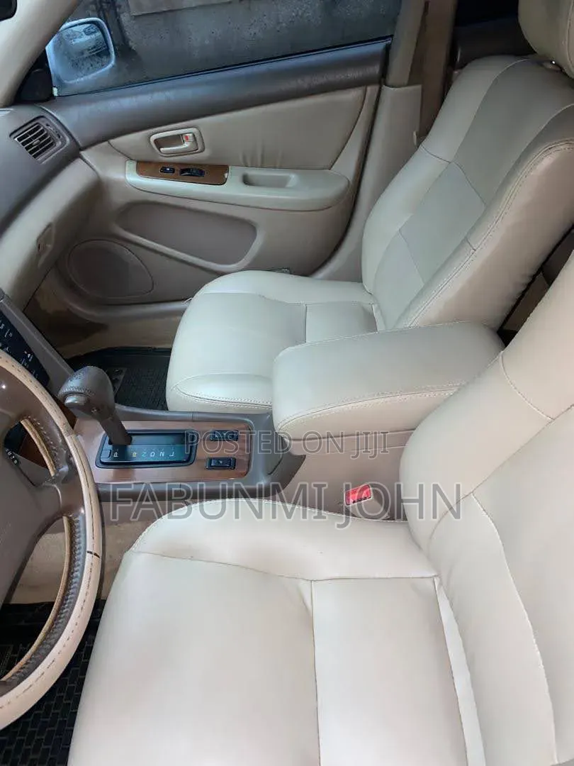 Lexus ES 300 2002 White