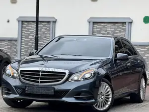 Mercedes-Benz E350 Base 4Matic Wagon AWD (3.5L 6cyl 7A) 2015 Gray