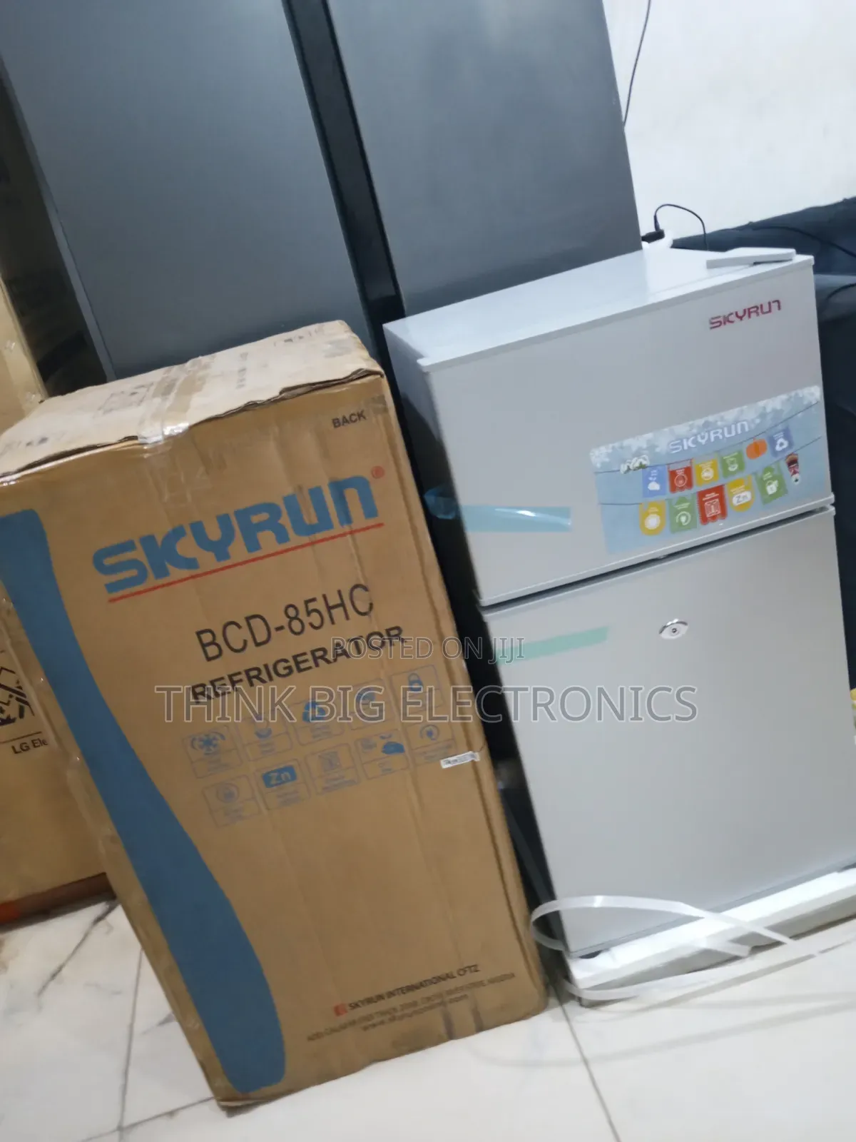 Skyrun 85L Two-Door Mini Refrigerator With Interior LED Light