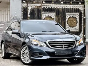 Mercedes-Benz E350 Base 4Matic Wagon AWD (3.5L 6cyl 7A) 2015 Gray