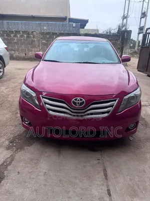 Toyota Camry LE 4dr Sedan (2.5L 4cyl 6AM) 2010 Red