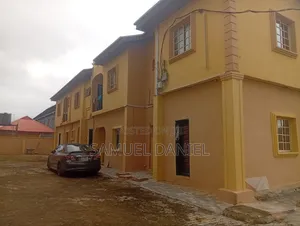 2bdrm Block of Flats in Obaolaide Estate, Ibeshe / Ikorodu for rent