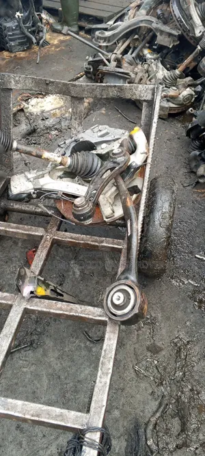 Range Rover Sport 014 Underneath