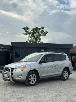 Toyota RAV4 2012 Silver